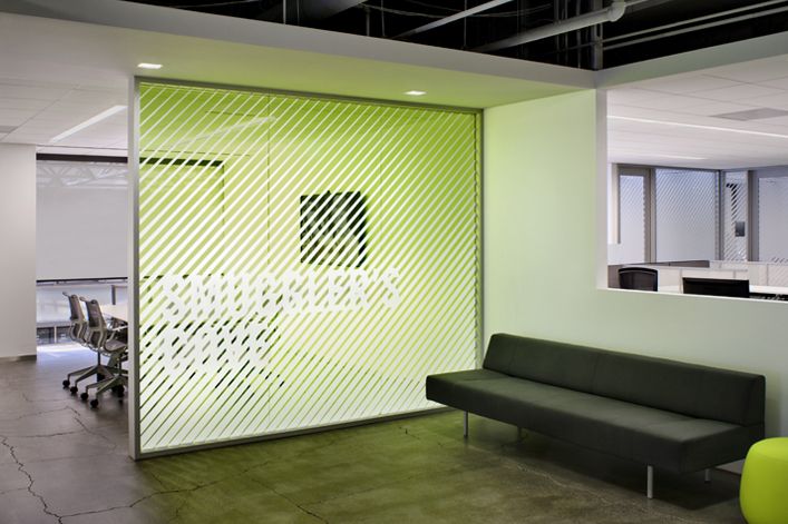 vách kính văn phòng đẹp 283
