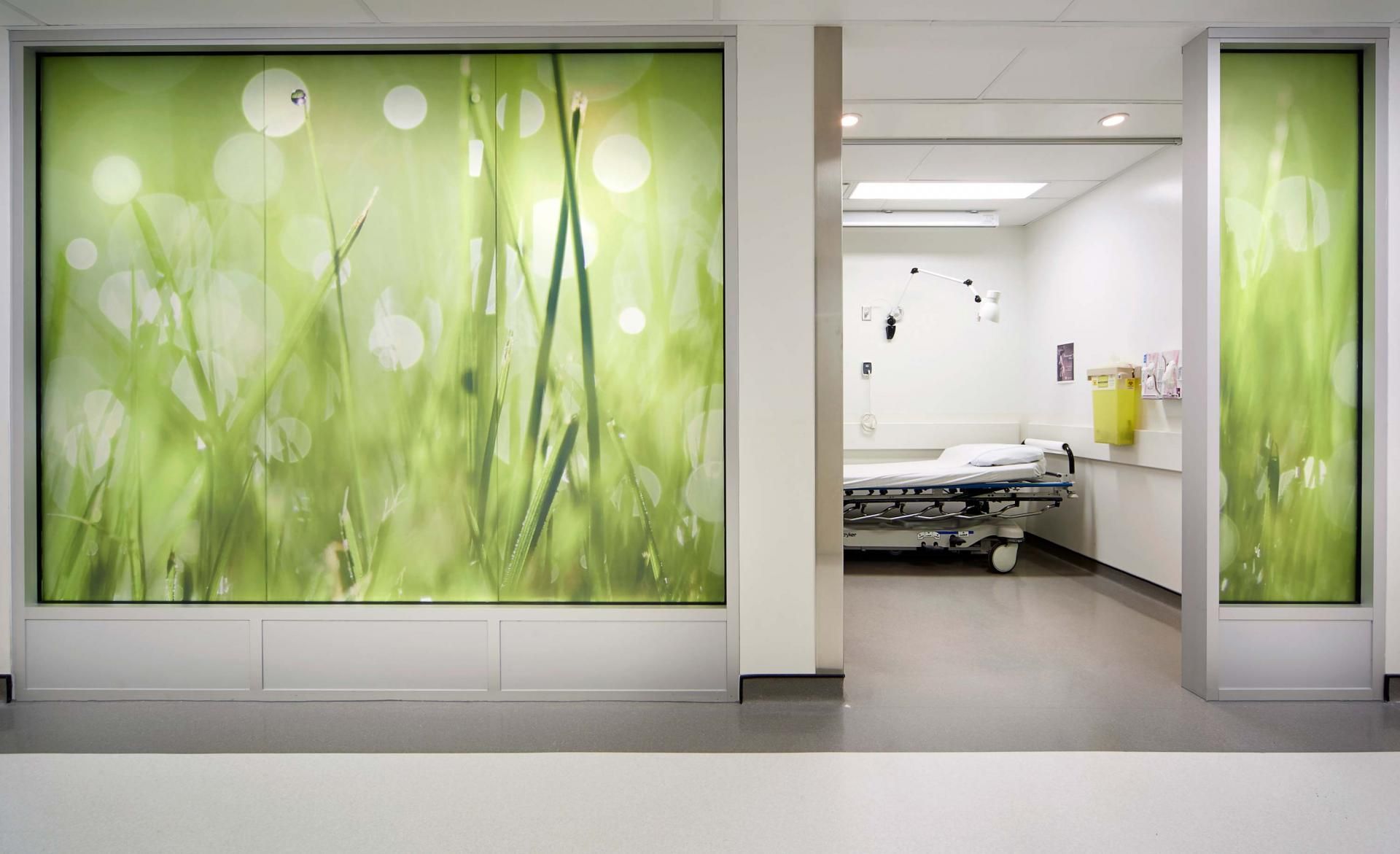 vách kính văn phòng đẹp 289