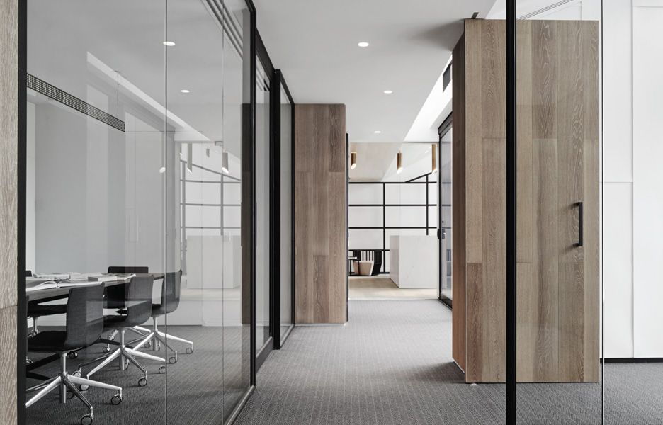 vách kính văn phòng đẹp 269