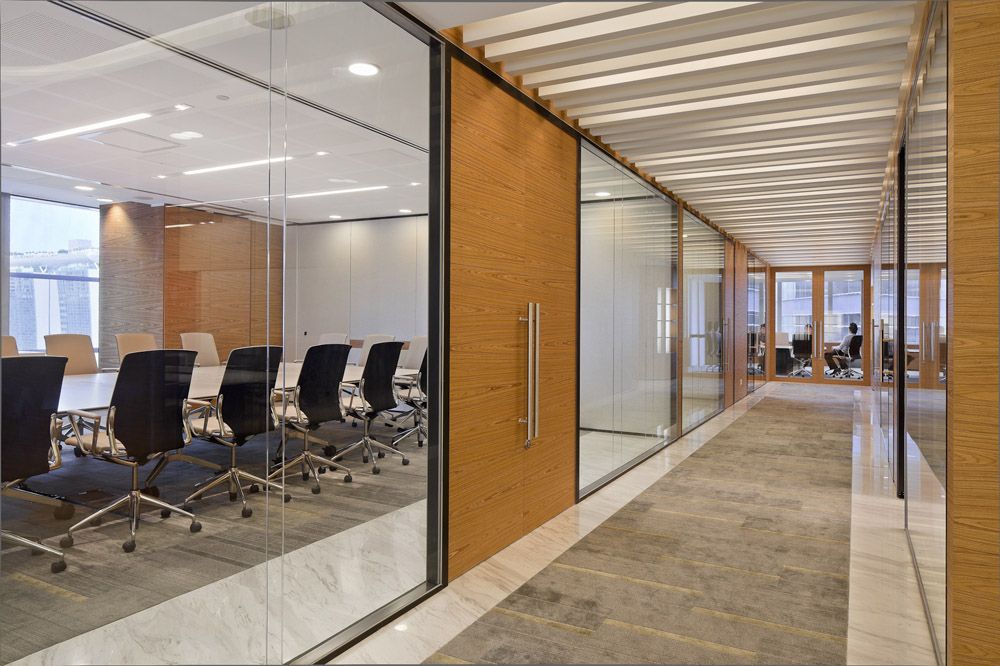 vách kính văn phòng đẹp 305