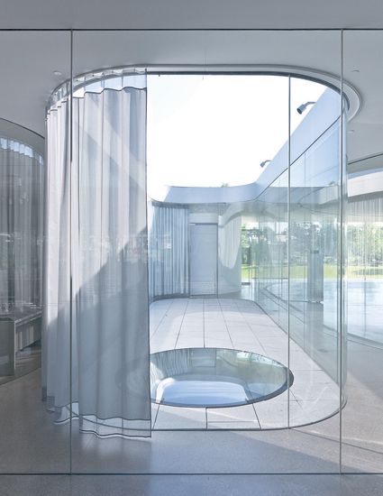 vách kính văn phòng đẹp 343