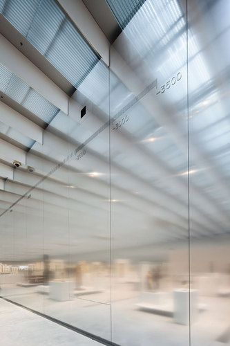 vách kính văn phòng đẹp 424