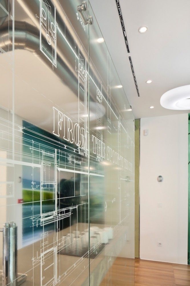 vách kính văn phòng đẹp 432